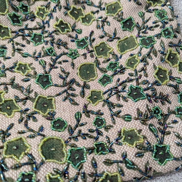 Beautiful Beaded Bag - Picture 2 of 5